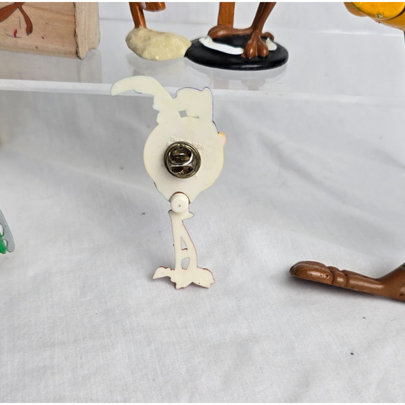 Wile E. Coyote & the Road Runner Bundle Collectibles Some New Some Pre-Owned VTG - Picture 9 of 16